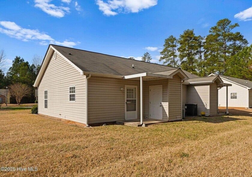 More Photos Of 202 Laurel Ave, Wadesboro Apartments For Sale