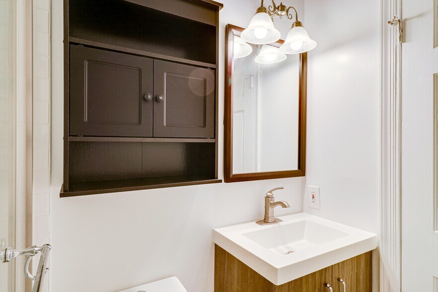 More Photos Of 409 Constitution Ave NE, Washington Multifamily For Sale