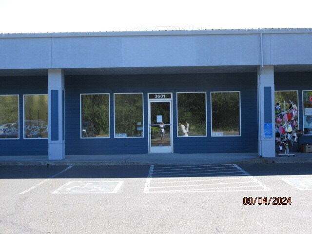 More Photos Of 3567 Highway 101 N, Gearhart General Retail For Lease