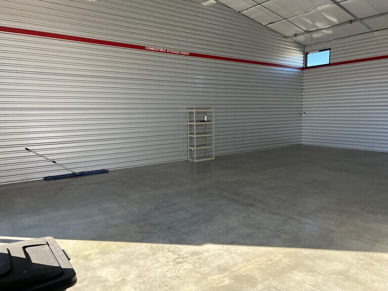 More Photos Of 9658 Havana St, Commerce City Warehouse For Lease