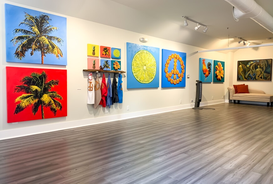 More Photos Of 1012 Truman Ave, Key West Storefront For Sale