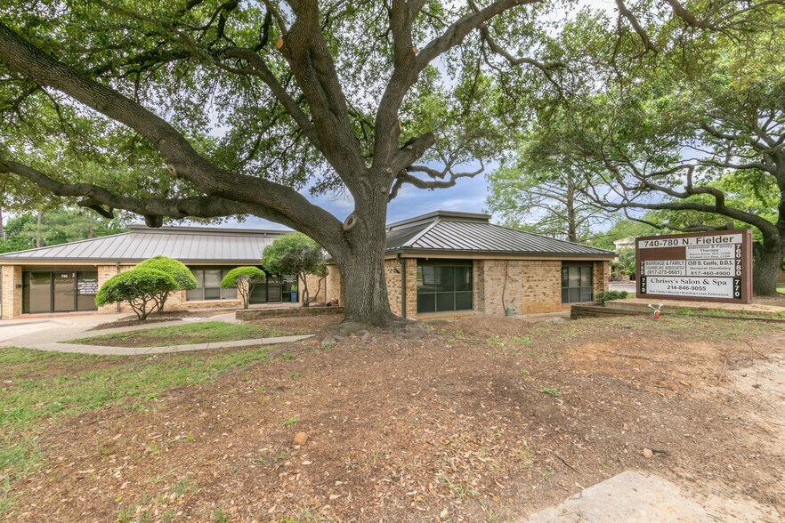 Primary Photo Of 736 N Fielder Rd, Arlington Medical For Sale