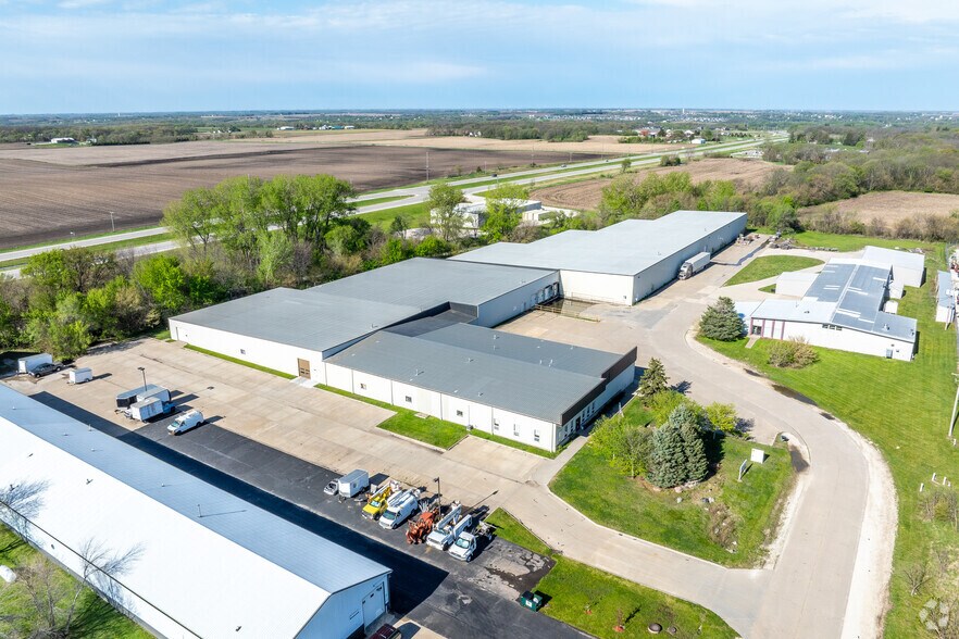 More Photos Of 26378 289th Pl, Adel Manufacturing For Lease