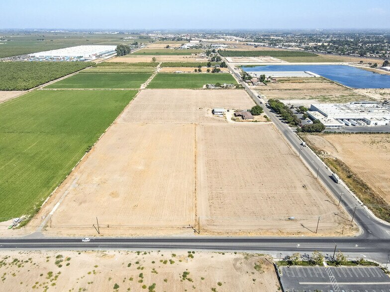 More Photos Of 2925 W Main St, Turlock Land For Sale