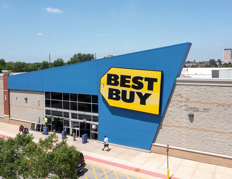 More Photos Of 17800 Halsted St, Homewood Storefront For Sale