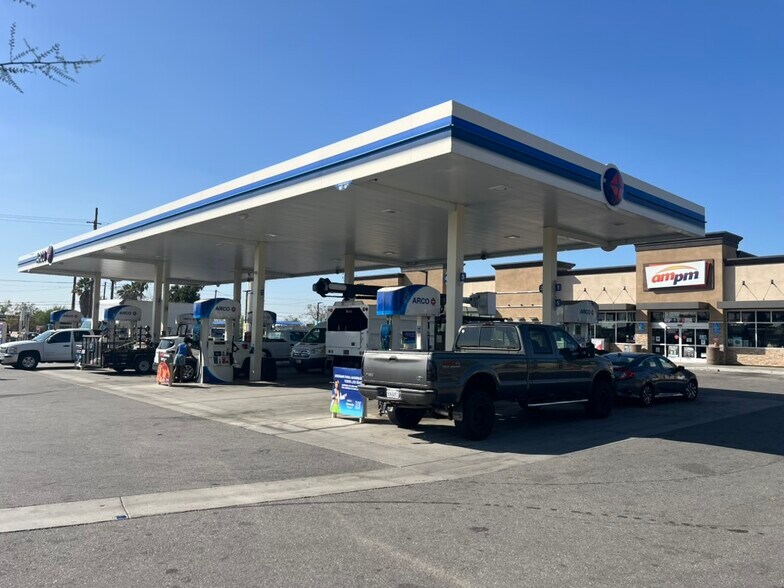 More Photos Of 2122 W Highland Ave, San Bernardino Service Station For Lease