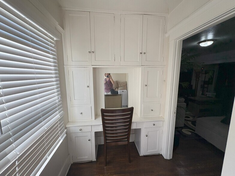More Photos Of 617 W 3rd St, Long Beach Apartments For Sale