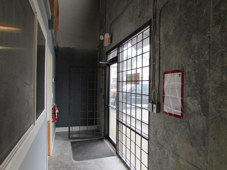More Photos Of 33415 Maclure Rd, Abbotsford Warehouse For Sale