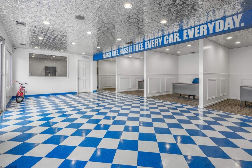More Photos Of 524 Mileground Rd, Morgantown Auto Dealership For Sale