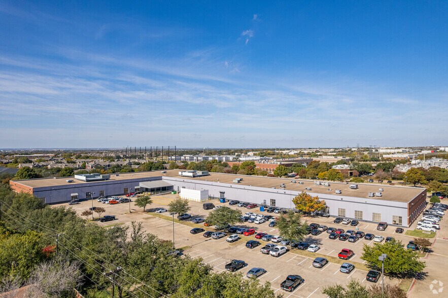 More Photos Of 3000 Kellway Dr, Carrollton Research And Development For Lease