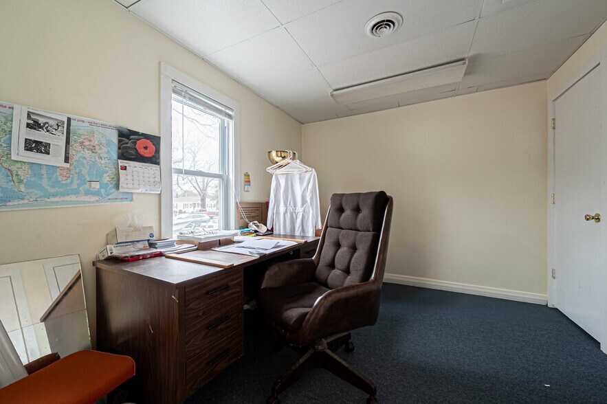More Photos Of 1001 New Rd, Northfield Office For Sale