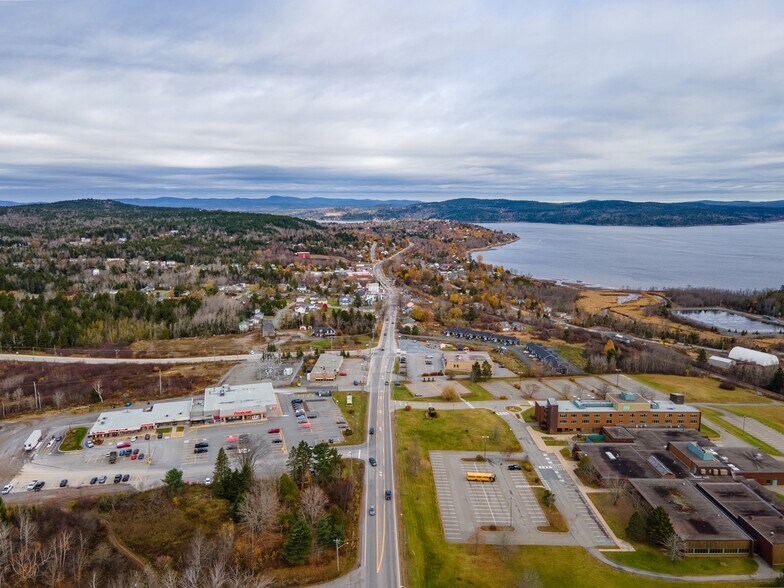 More Photos Of 110 River Valley Dr, Grand Bay-westfield General Retail For Lease