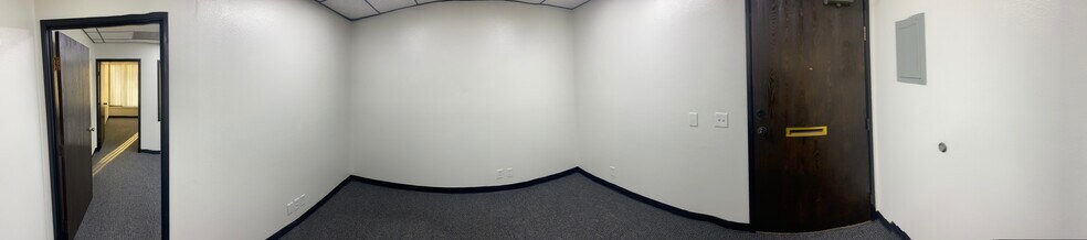More Photos Of 1701 Westwind Dr, Bakersfield Office For Lease