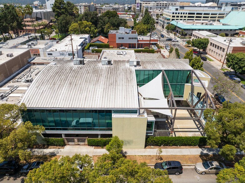 More Photos Of 320 E Harvard St, Glendale Loft Creative Space For Sale