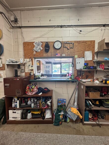 More Photos Of 1306 Broadway, Albany Manufacturing For Sale