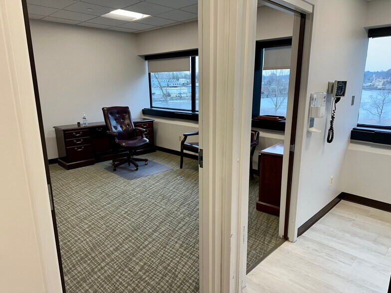 More Photos Of 148 East Ave, Norwalk Medical For Sale