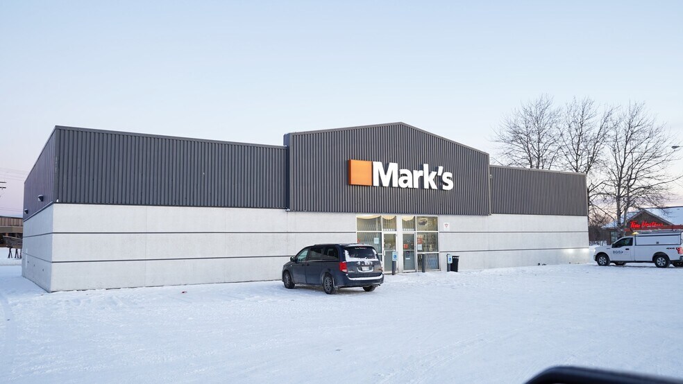 More Photos Of 300 Mystery Lake Rd, Thompson General Retail For Lease