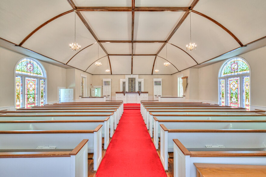 More Photos Of 228 S Military Ave, Lawrenceburg Religious Facility For Sale