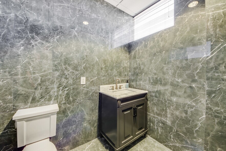 More Photos Of 2700 N Berkeley Lake Rd, Duluth Office For Sale