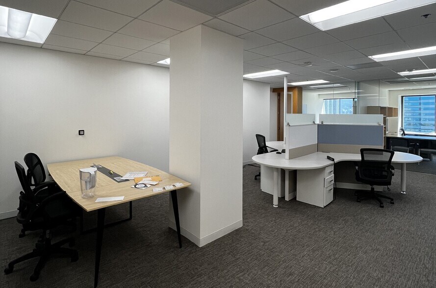 More Photos Of 2000 Powell St, Emeryville Office For Lease