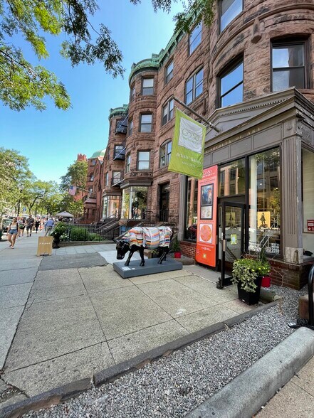 More Photos Of 158 Newbury St, Boston Coworking Space