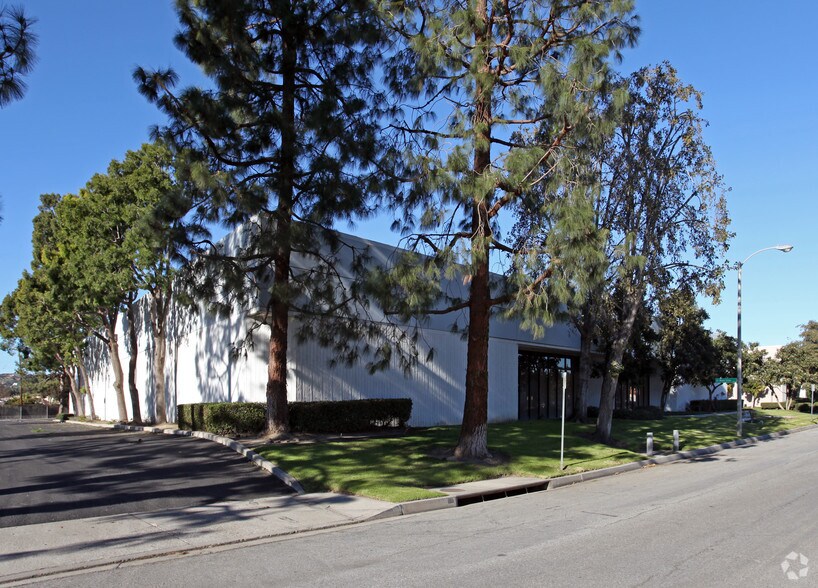 More Photos Of 709 Via Alondra, Camarillo Warehouse For Lease