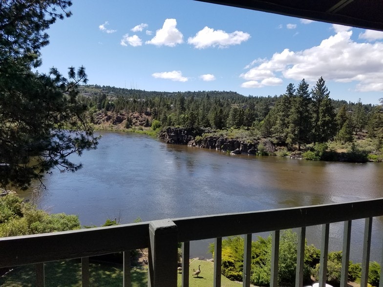 More Photos Of 2445 NE Division St, Bend Loft Creative Space For Lease