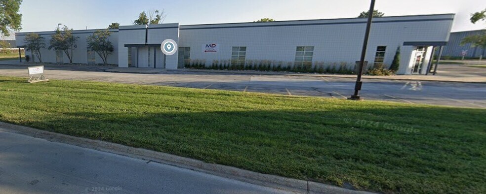 Primary Photo Of 6240 Abbott Dr, Omaha Distribution For Lease