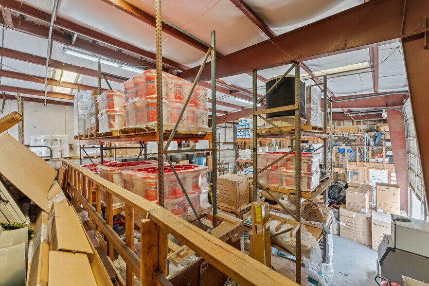 More Photos Of 900 McPhaul, Austin Warehouse For Sale