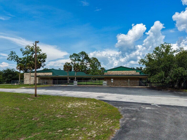 More Photos Of 502 N Center St, Perry Schools For Sale