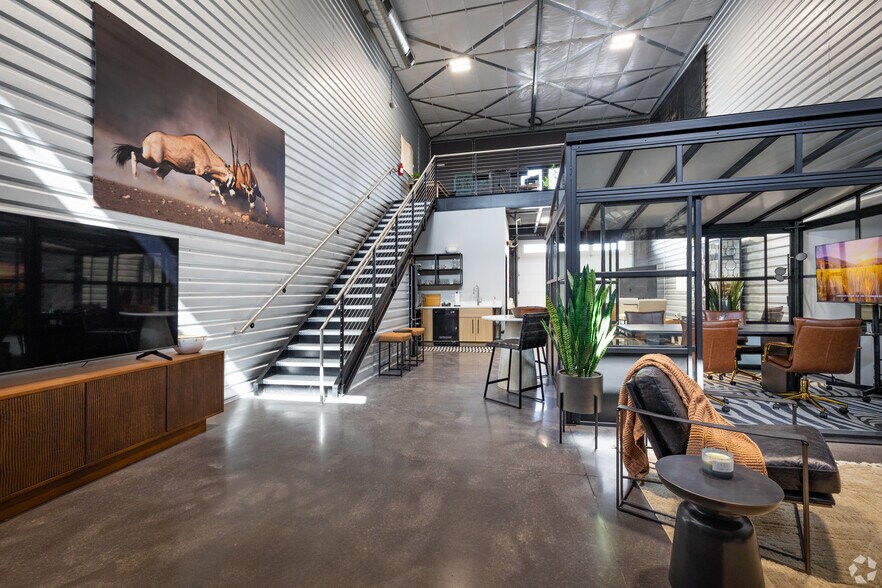 More Photos Of 15431 Fitzhugh Rd, Dripping Springs Research And Development For Sale