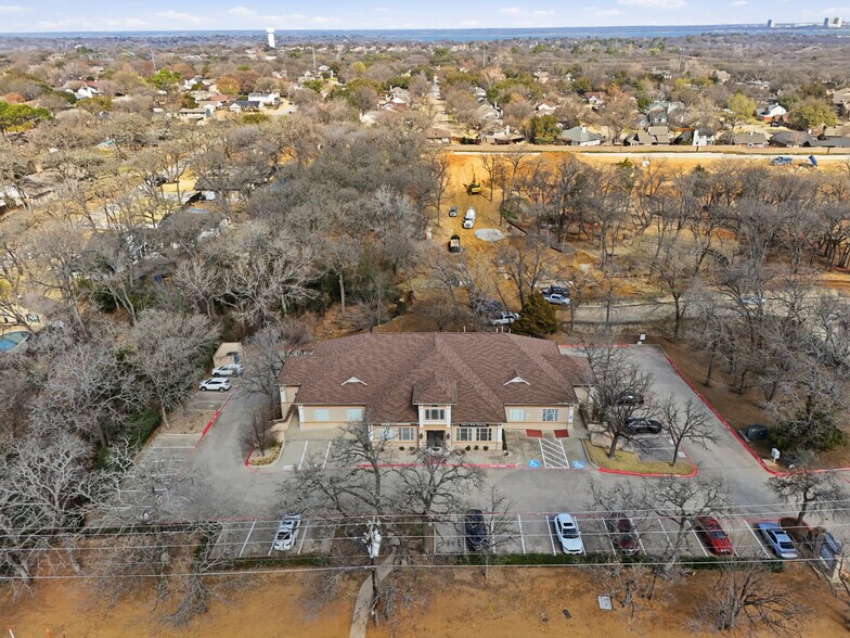 More Photos Of 1650 W Northwest Hwy, Grapevine Medical For Lease