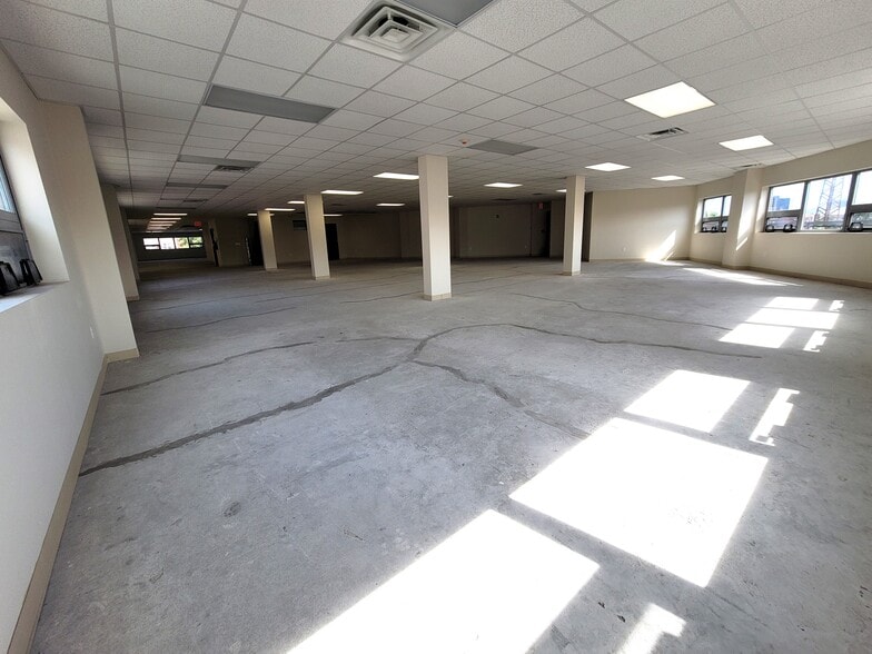 More Photos Of 76-09 Queens Blvd, Elmhurst Office For Lease