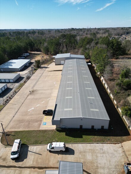 More Photos Of 13178 State Highway 110 S, Tyler Warehouse For Lease