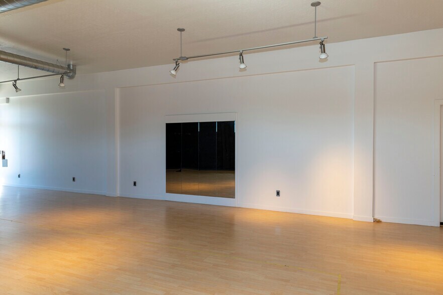 More Photos Of 2424 Wall Ave, Ogden Storefront For Sale