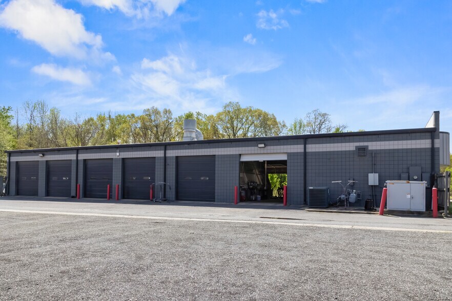 More Photos Of 7100 Landers Rd, North Little Rock Auto Repair For Sale