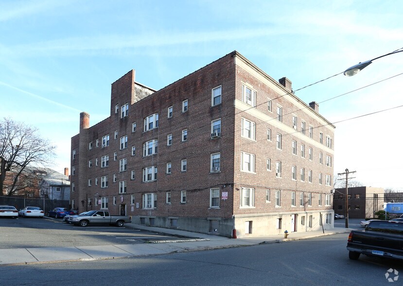 More Photos Of 144 Grove St, Waterbury Apartments For Sale