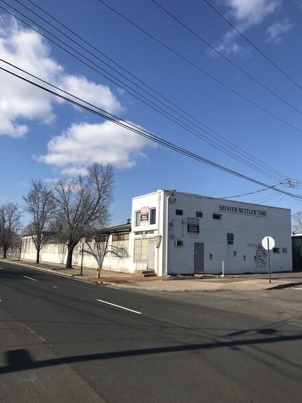 More Photos Of 155 Adeline St, New Haven Warehouse For Sale