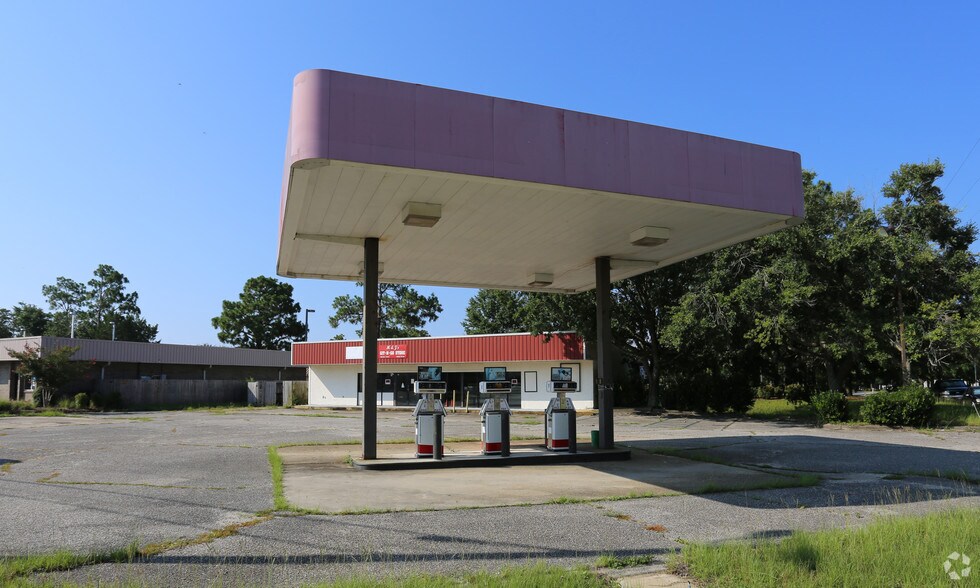 More Photos Of 1167 College Blvd, Pensacola Convenience Store For Sale