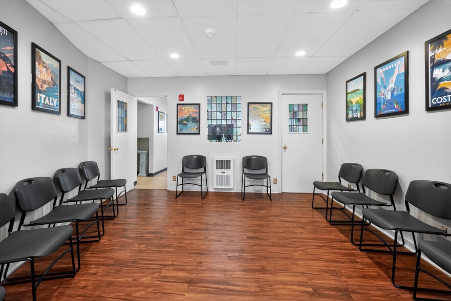 More Photos Of 7 Foster St, Revere Medical For Sale