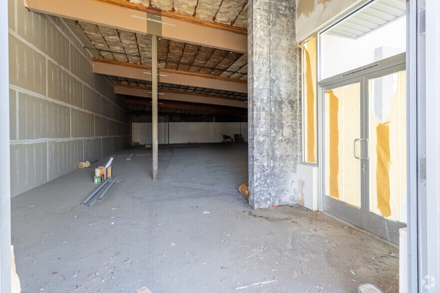 More Photos Of 49968-49976 Cesar Chavez St, Coachella Freestanding For Sale