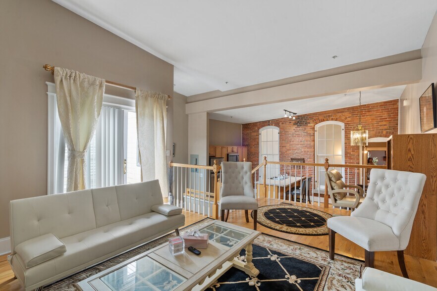 More Photos Of 317 W Fayette St, Syracuse Storefront Retail Office For Sale