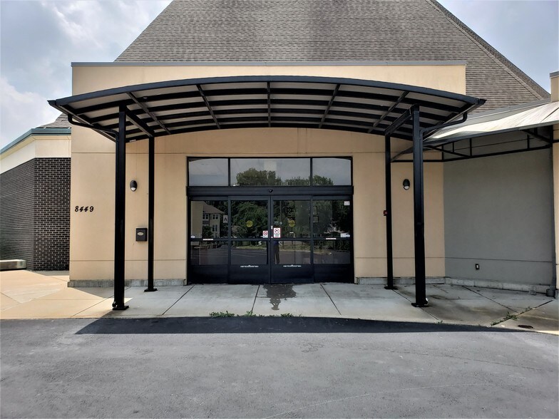 Primary Photo Of 8449 Jennings Station Rd, Jennings Rehabilitation Center For Sale