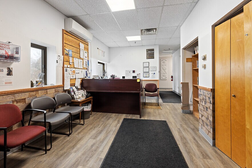 More Photos Of 7 Noyes Street Pl, Augusta Office For Sale