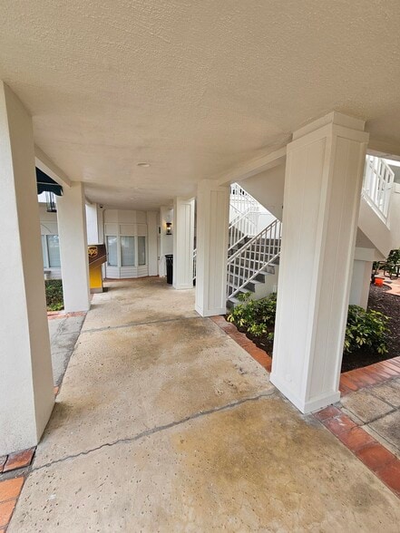 More Photos Of 218-384 Wilshire Blvd, Casselberry Office For Lease
