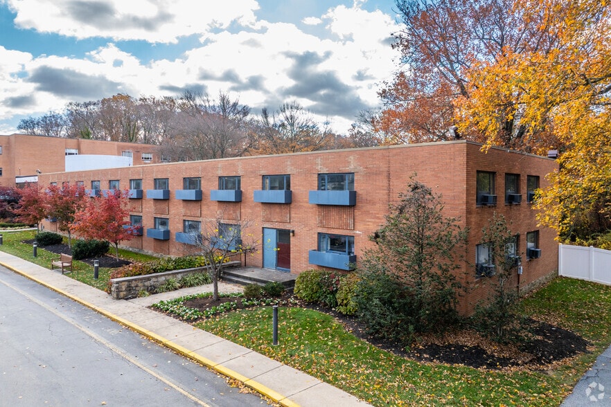 More Photos Of 100 E Lancaster Ave, Wynnewood Medical For Lease