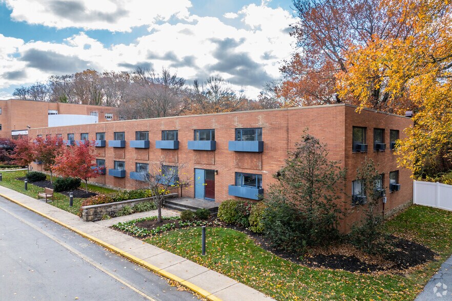 More Photos Of 100 E Lancaster Ave, Wynnewood Medical For Lease
