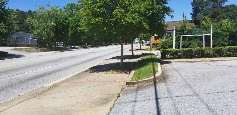 More Photos Of 3076 Campbellton Rd SW, Atlanta Medical For Lease