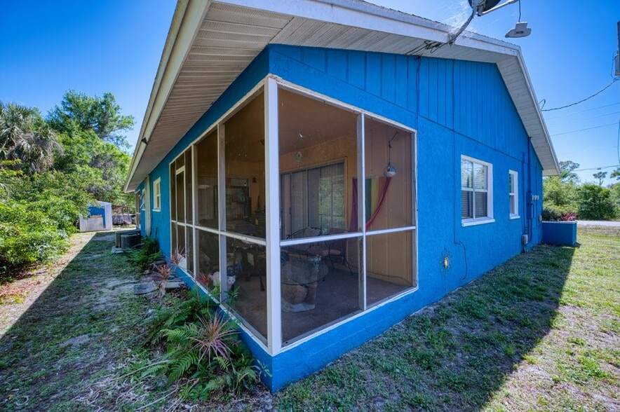 More Photos Of 25038 Harborview Rd, Port Charlotte Apartments For Sale