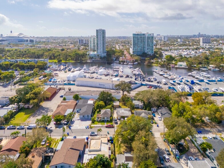 More Photos Of 1871 NW North River Dr, Miami Service For Sale